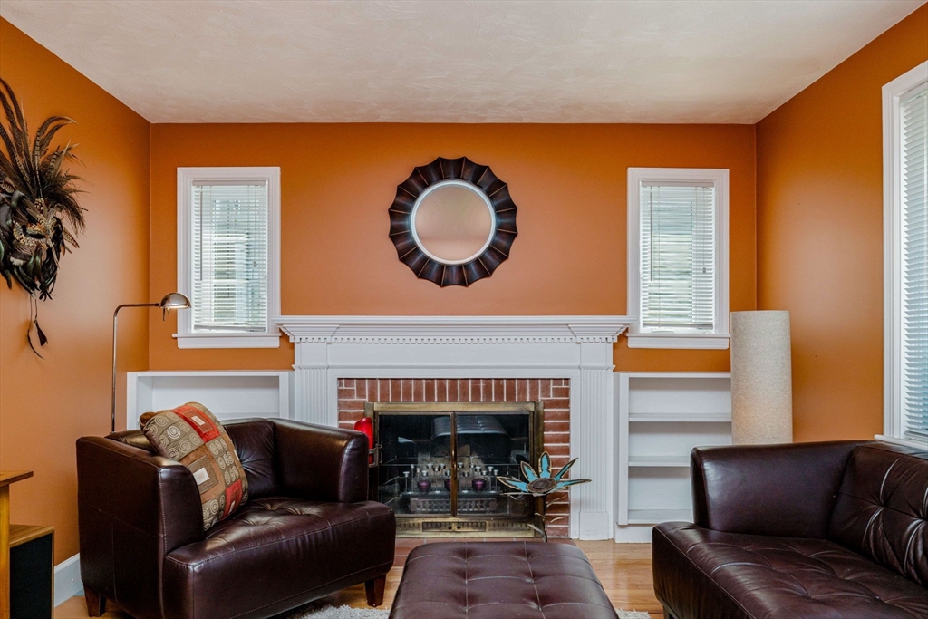 156 Harris Street Pawtucket, RI 02861 - Photo 14 of 41