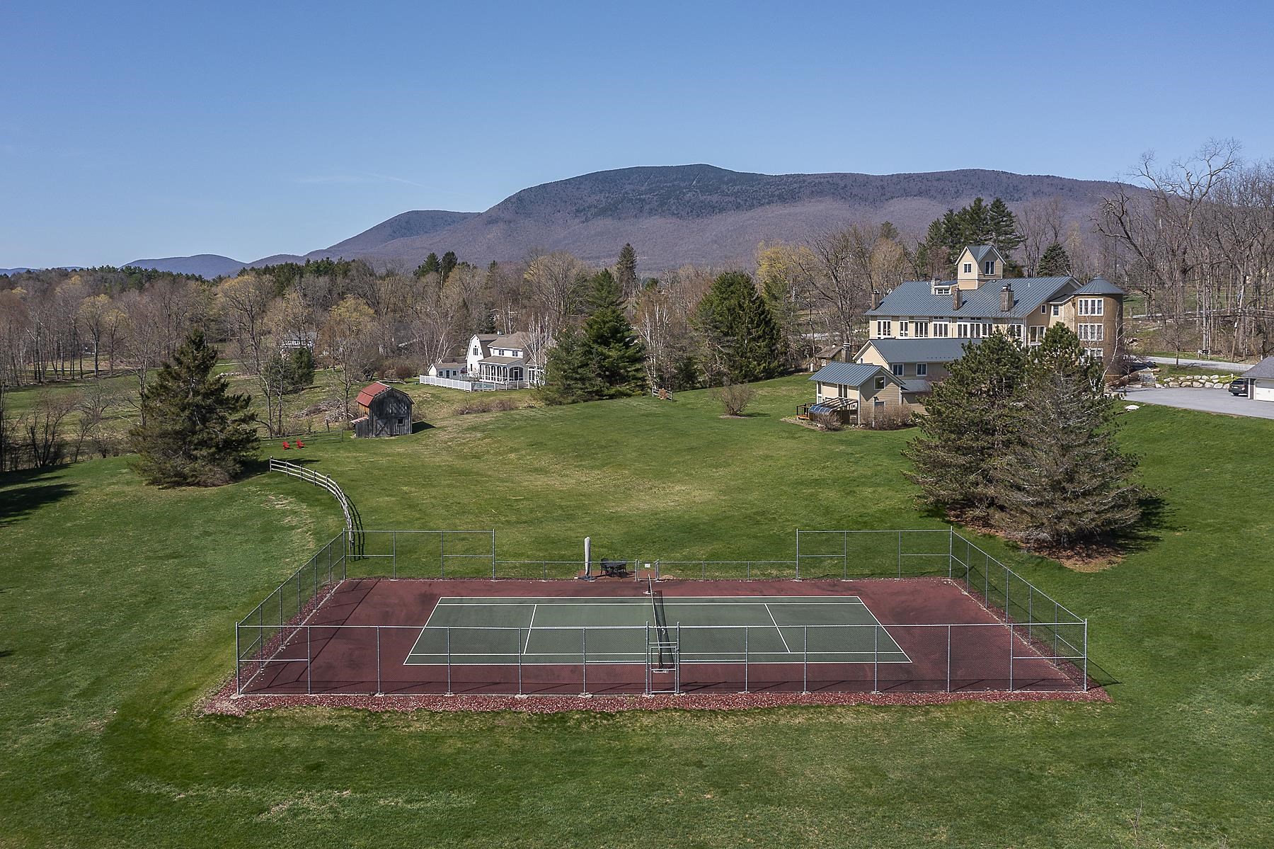 764 Barnumville Road, Unit # 1 Manchester, VT 05255 - Photo 11 of 34 Gallery Image 11