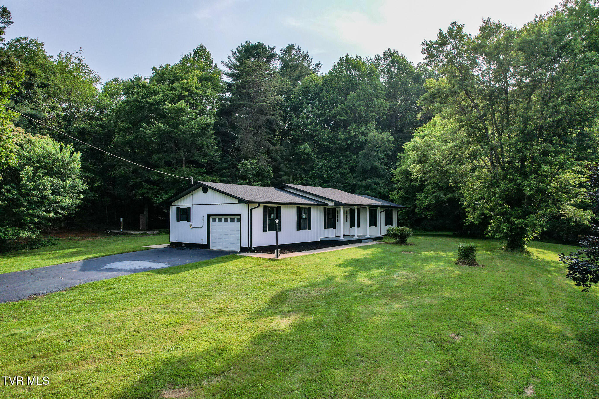 113 Paul Mathes Road Chuckey, TN 37641 - Photo 3 of 55 DJI_0630