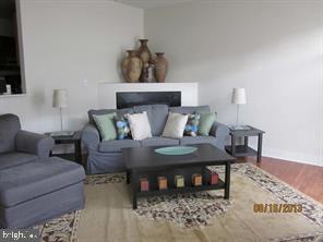 46344 Pryor Square Sterling, VA 20165 - Photo 5 of 9