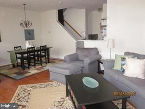 46344 Pryor Square Sterling, VA 20165 - Photo 6 of 9