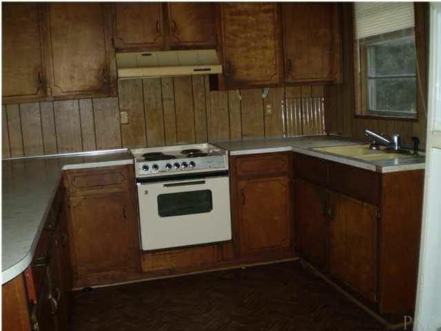 671 East Olive Road Pensacola, FL 32514 - Photo 5 of 15 Gallery Image 5