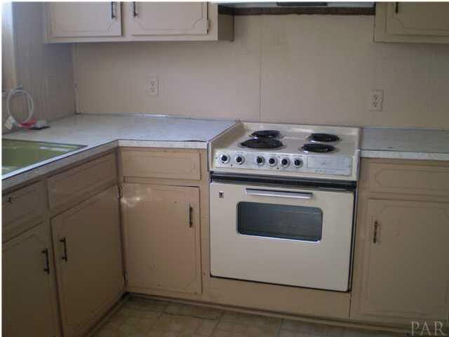 671 East Olive Road Pensacola, FL 32514 - Photo 8 of 15 Gallery Image 8