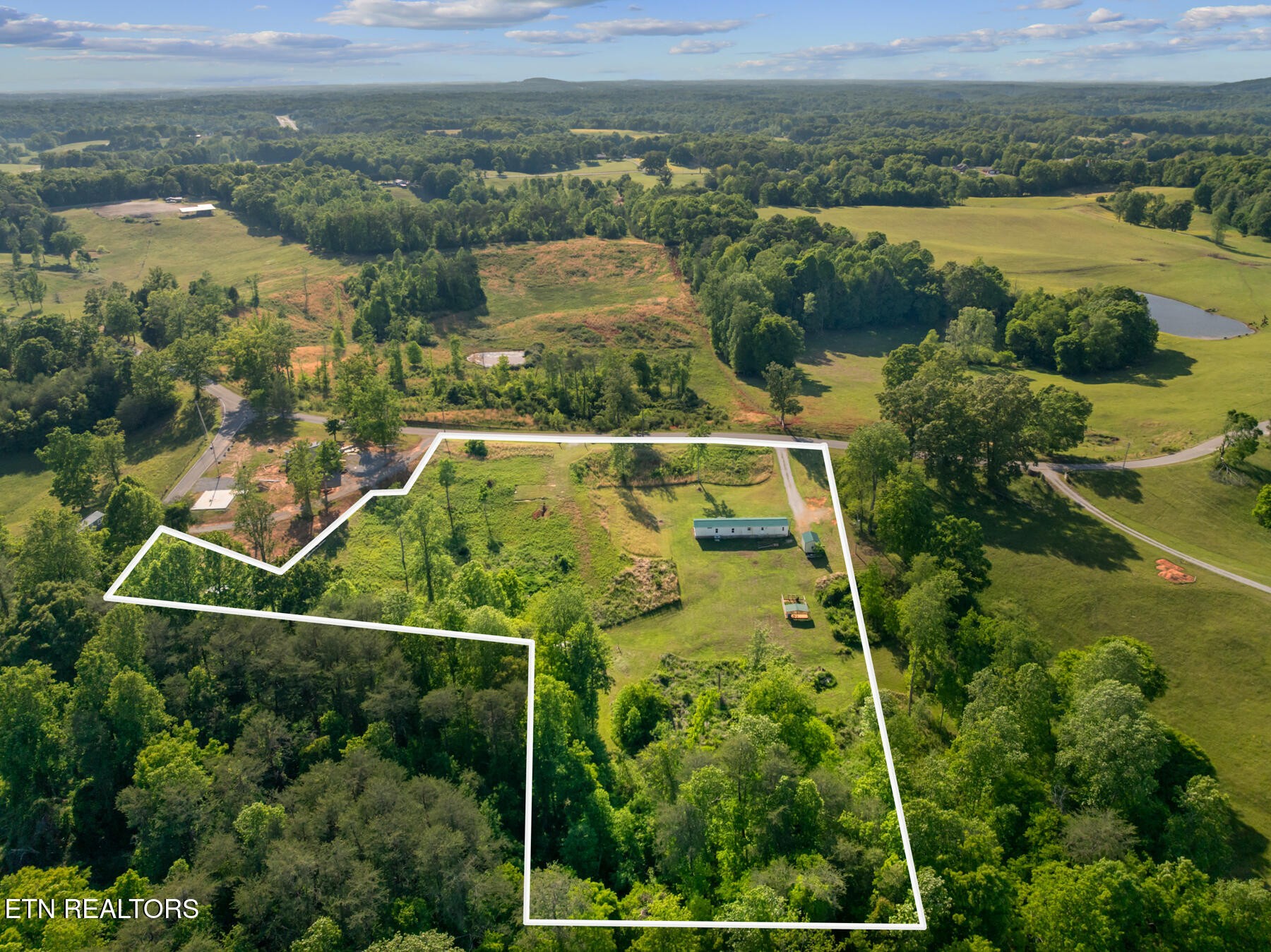 390 Sparkman Town Road Rock Island, TN 38581 - Photo 33 of 33 an aerial view of lake residential houses with outdoor space and ocean view