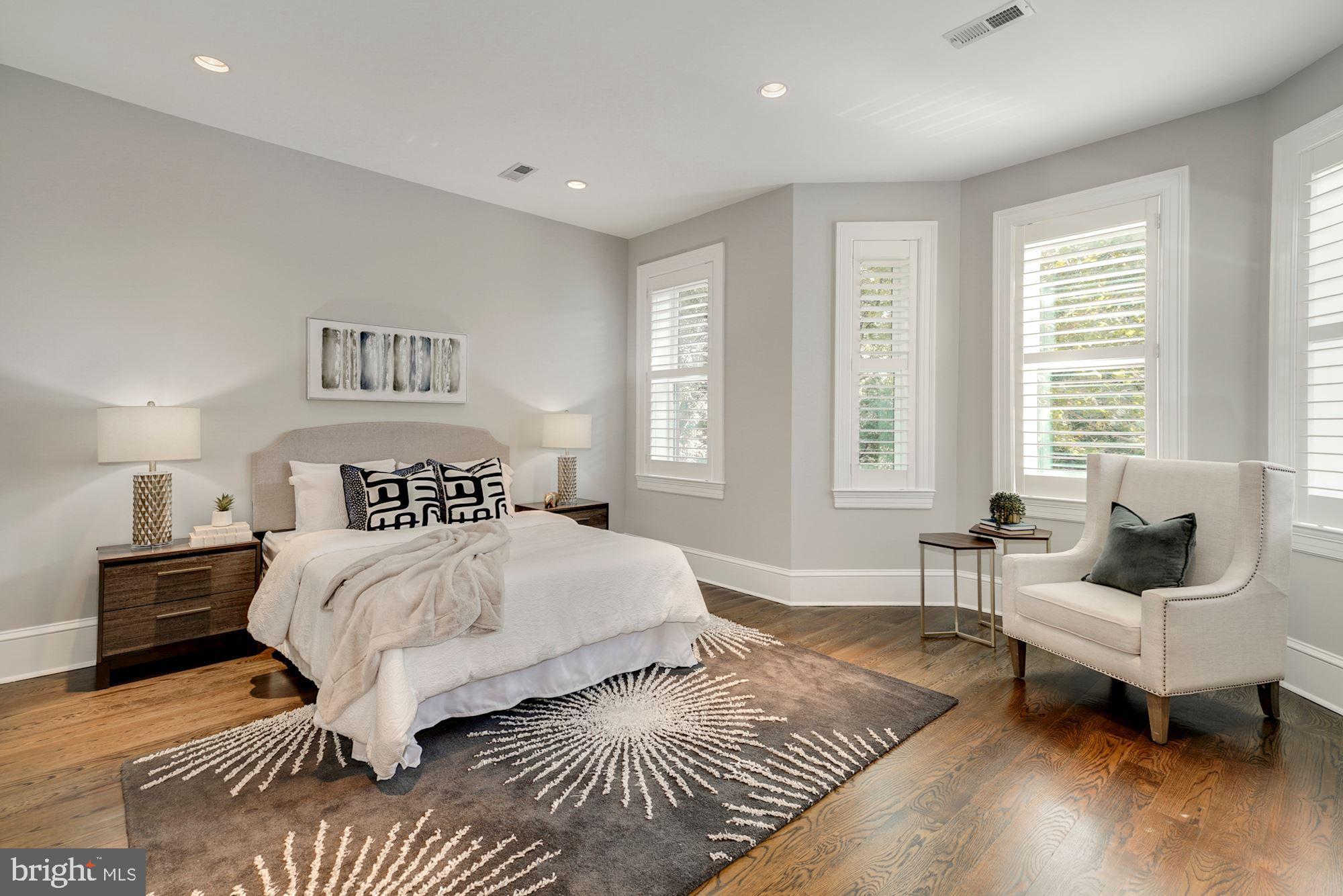 1903 S Street Northwest Washington, DC 20009 - Photo 21 of 46 Owner's Suite