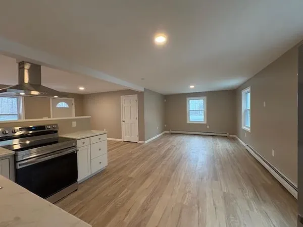 $2,300 | 60 Charles Street, Unit 2, Farmington, NH 03835