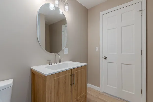 $2,300 | 60 Charles Street, Unit 2, Farmington, NH 03835