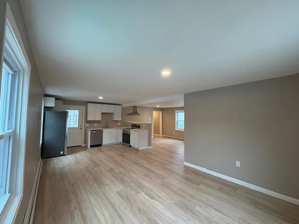 $2,300 | 60 Charles Street, Unit 2, Farmington, NH 03835