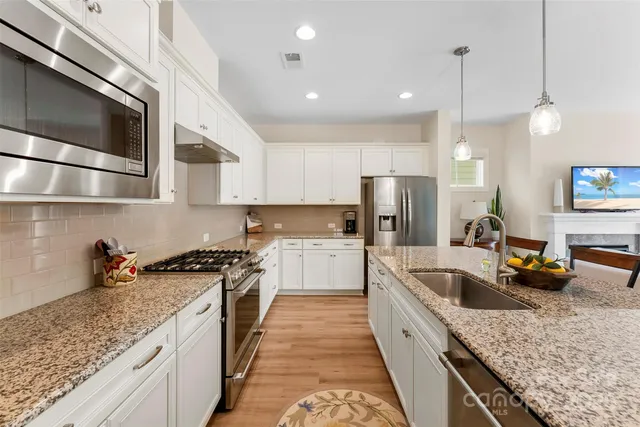 $465,000 | 6172 Raven Rock Drive, Denver, NC 28037