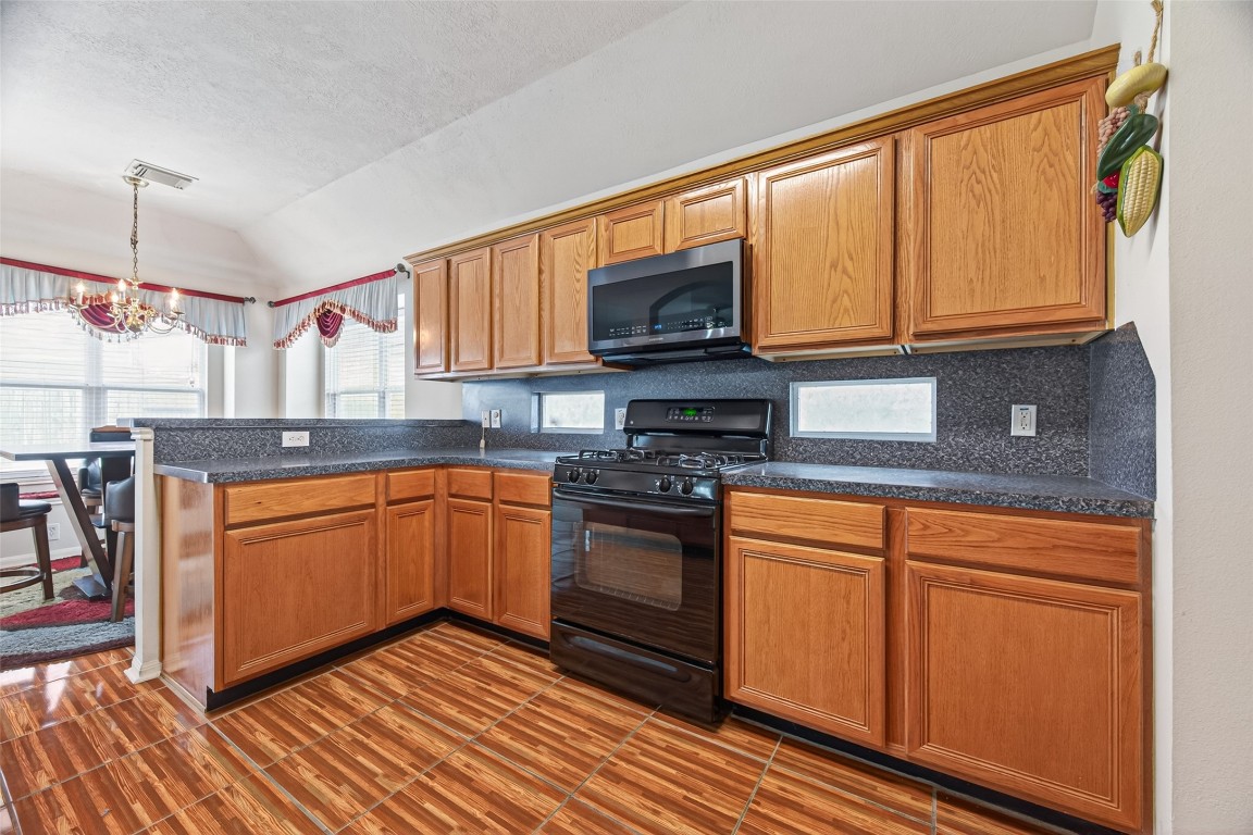 6506 Signal Point Lane Houston, TX 77064 - Photo 8 of 19