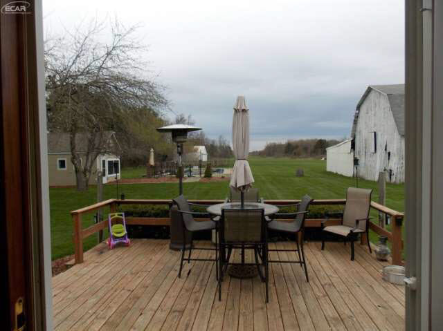 4287 East Mt Morris Road Mount Morris, MI 48458 - Photo 11 of 44 21139931-10.JPG