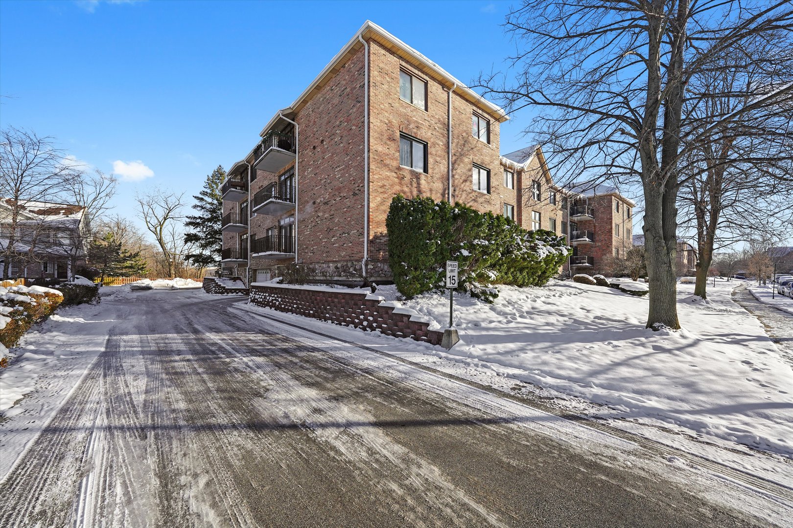 11001 Deblin Lane, Unit 203 Oak Lawn, IL 60453 - Photo 39 of 42