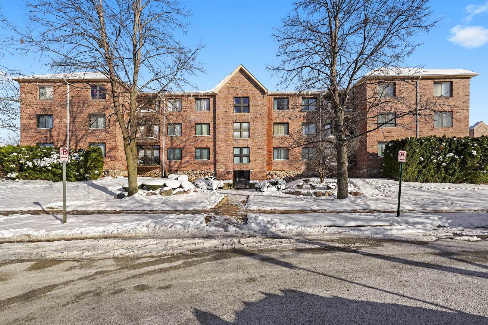 11001 Deblin Lane, Unit 203 Oak Lawn, IL 60453 - Photo 41 of 42