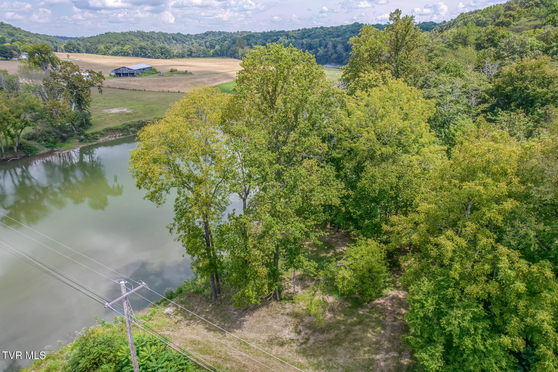 1633 Poplar Springs Road, Unit 6 Greeneville, TN 37743 - Photo 4 of 30 1633 Poplar Springs Rd-2
