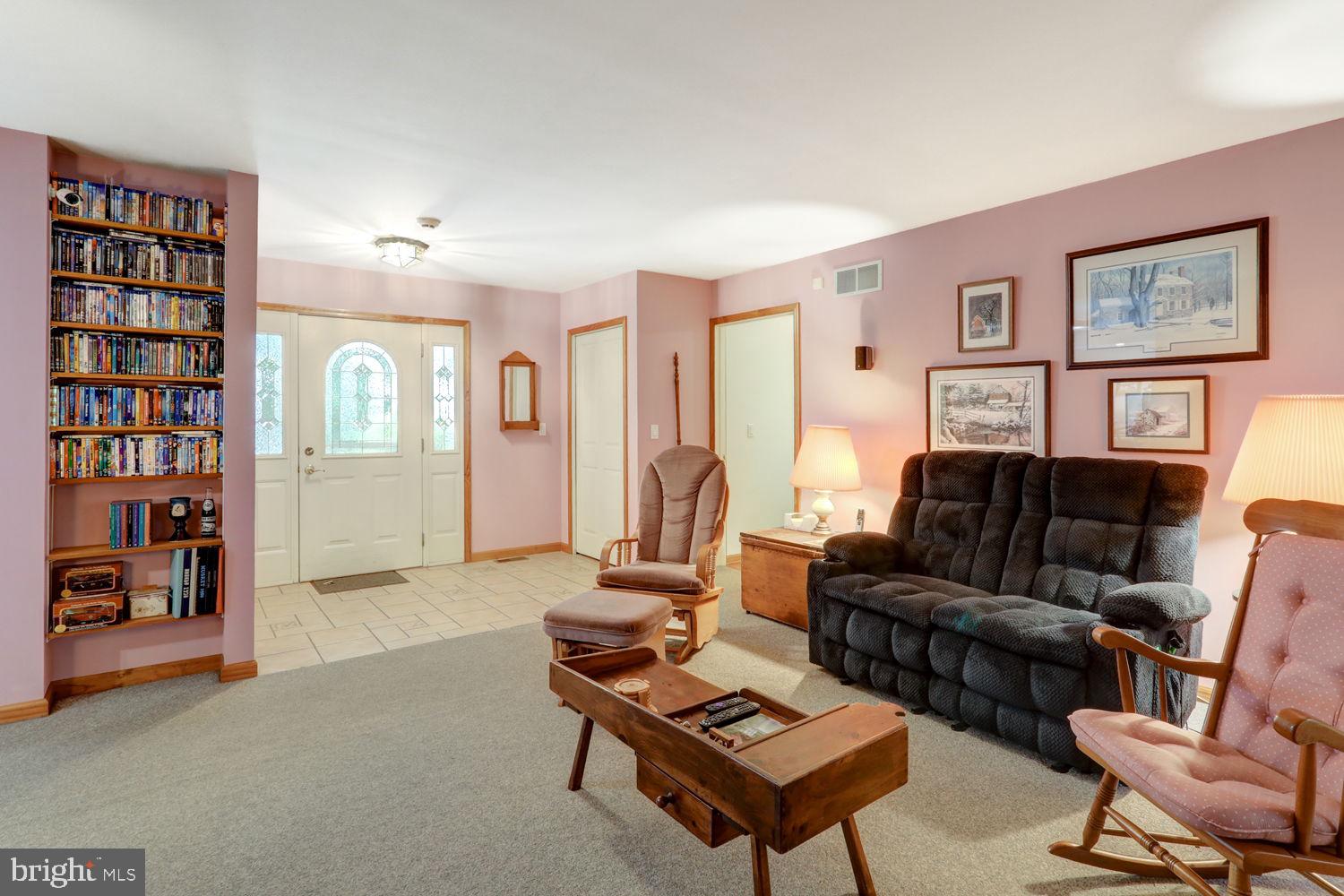 10 Grow Road Honey Brook, PA 19344 - Photo 8 of 59 Living Room