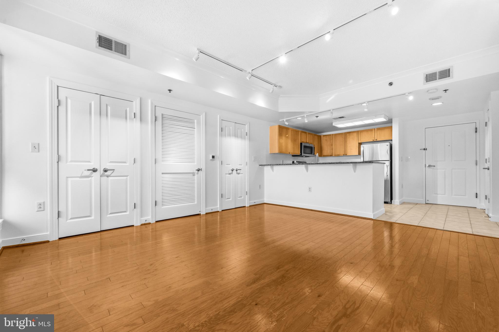 777 7th Street Northwest, Unit 1003 Washington, DC 20001 - Photo 13 of 33