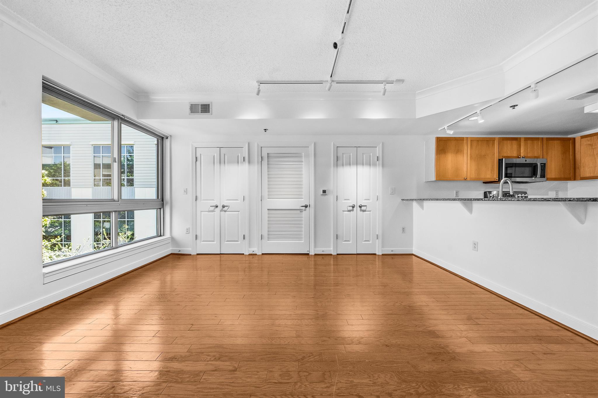 777 7th Street Northwest, Unit 1003 Washington, DC 20001 - Photo 17 of 33