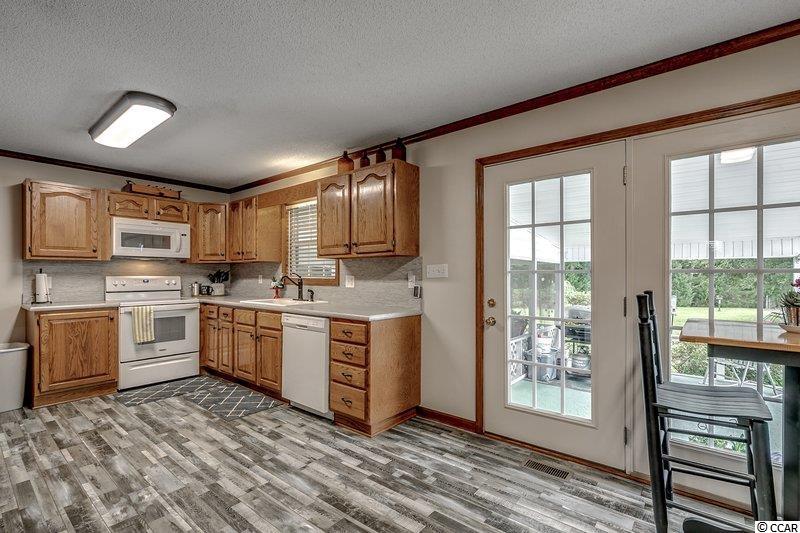 7079 Oak Grove Road Conway, SC 29527 - Photo 8 of 38 Gallery Image 8