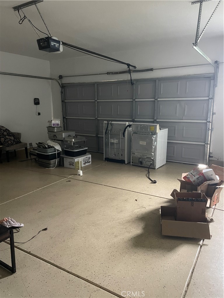 3583 Sarasota Avenue Merced, CA 95348 - Photo 19 of 23 a living room with furniture