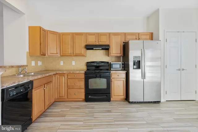 $2,850 | 407 Susan Circle, North Wales, PA 19454