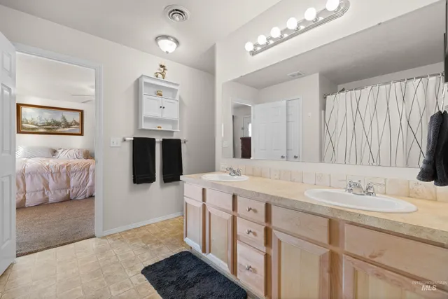 $384,990 | 1131 Southwest Colonial, Mountain Home, ID 83647