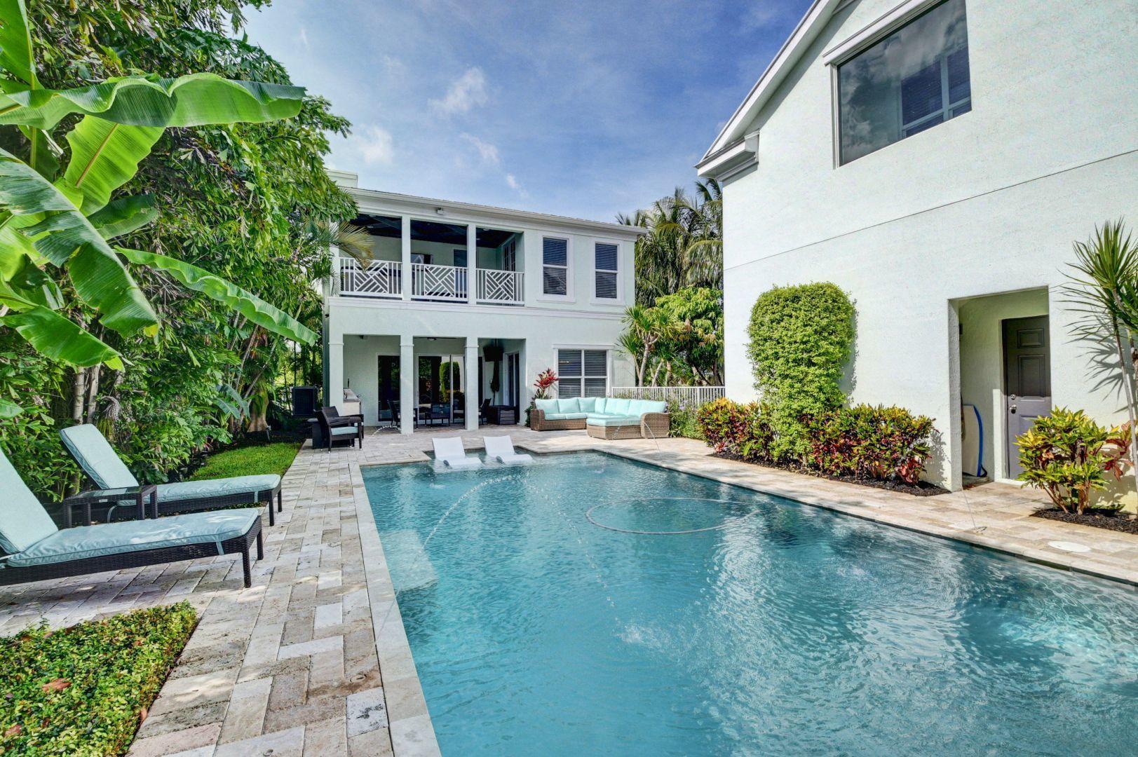 211 Northwest 10th Street Boca Raton, FL 33432 - Photo 36 of 43 Pool to Main House