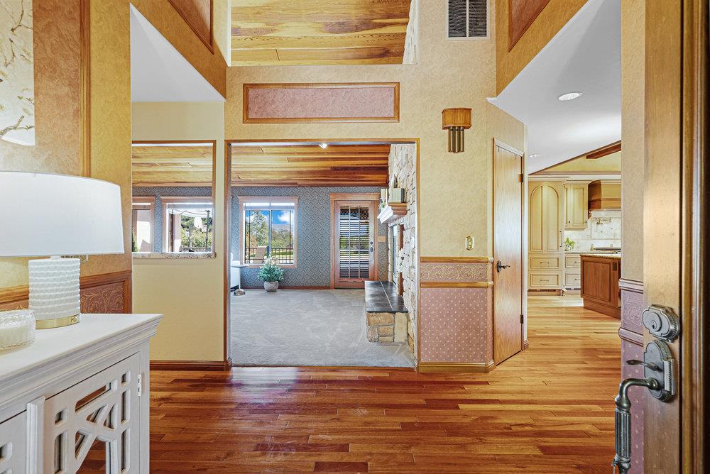 18383 Meadow Ridge Road Salinas, CA 93907 - Photo 11 of 90 Gallery Image 11