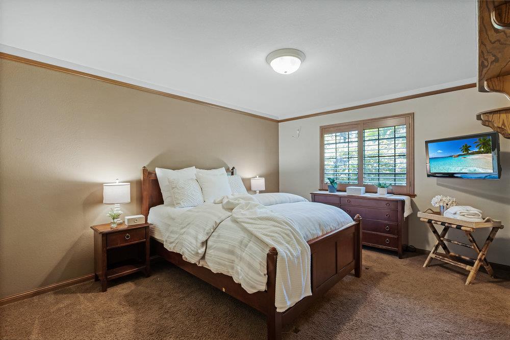 18383 Meadow Ridge Road Salinas, CA 93907 - Photo 39 of 90 Gallery Image 39