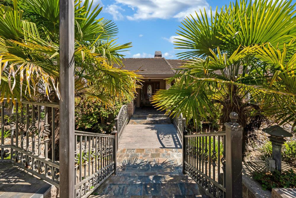 18383 Meadow Ridge Road Salinas, CA 93907 - Photo 5 of 90 Gallery Image 5
