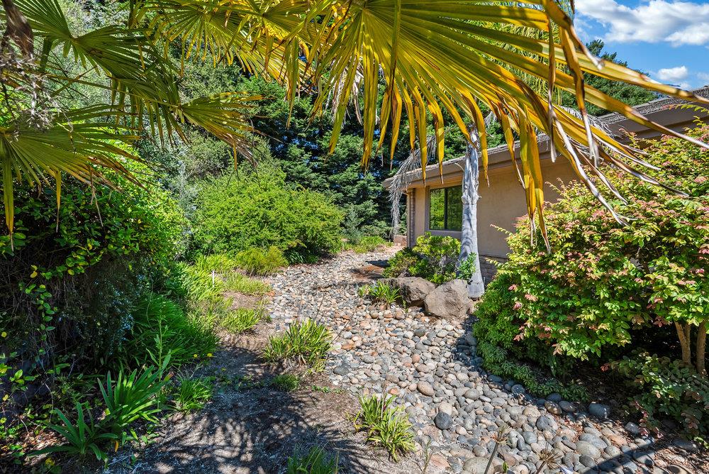 18383 Meadow Ridge Road Salinas, CA 93907 - Photo 6 of 90 Gallery Image 6