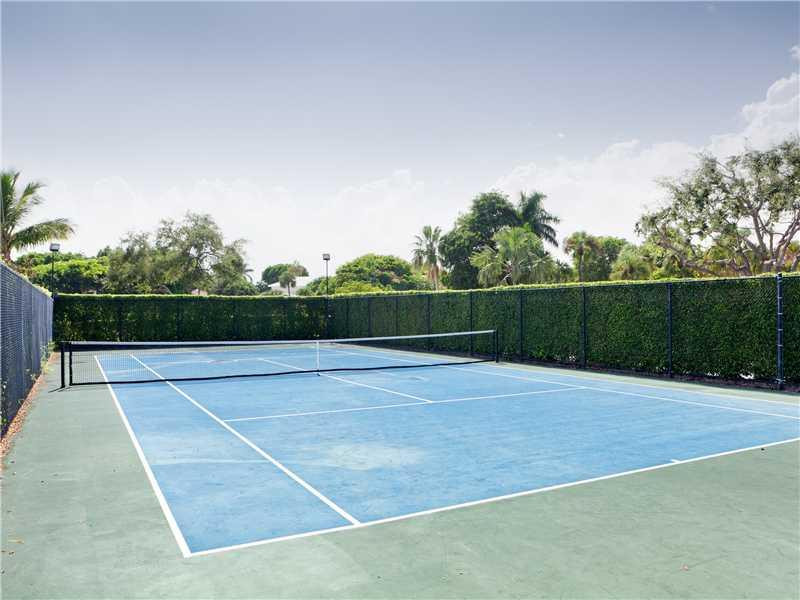 41 Seneca Road Fort Lauderdale, FL 33308 - Photo 5 of 10 Tennis Court