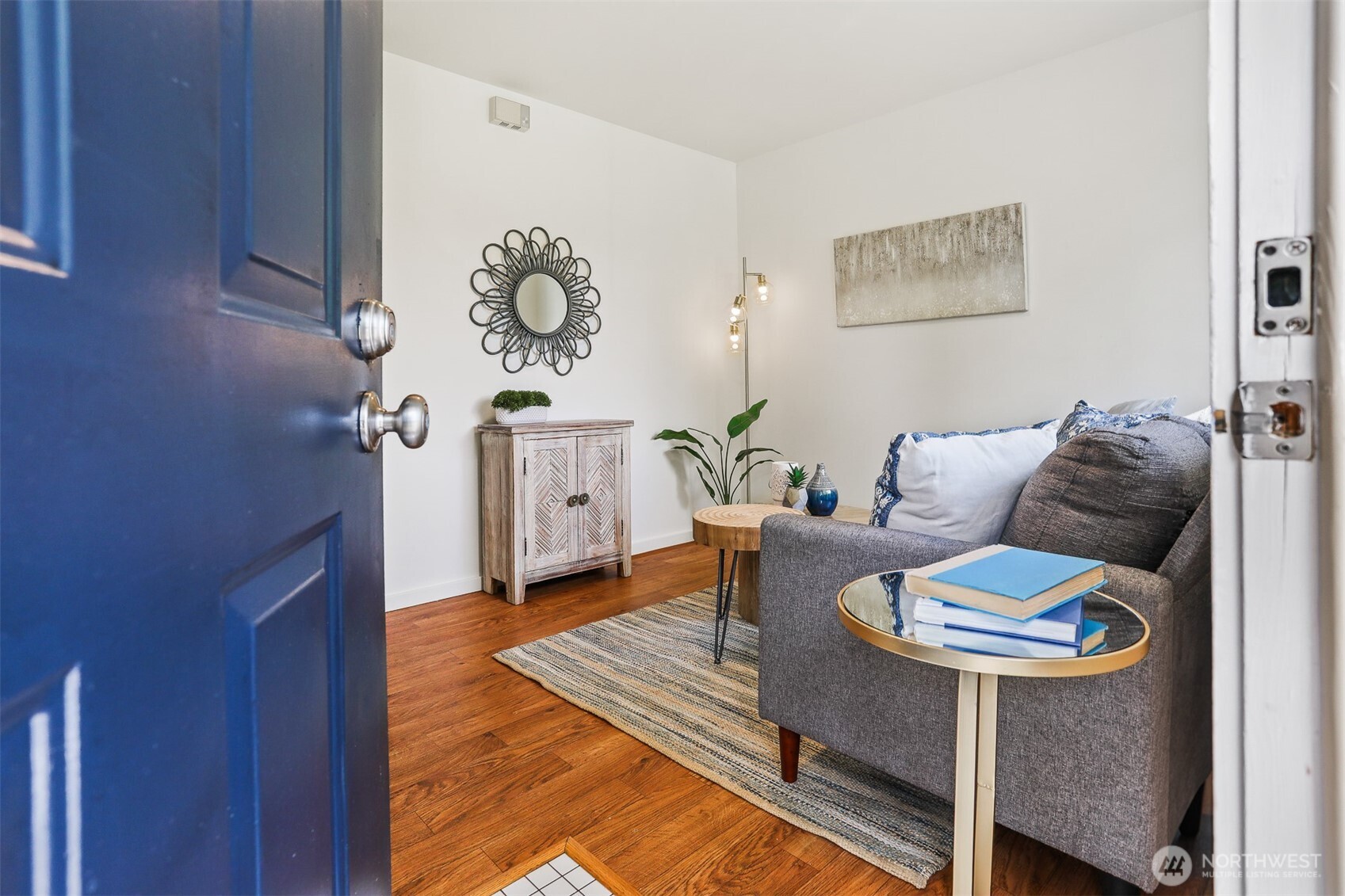 3514 Southwest 99th Street Seattle, WA 98126 - Photo 2 of 23 Gallery Image 2