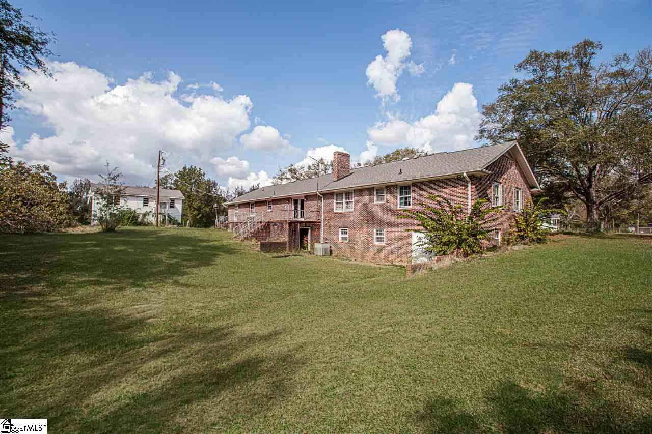 11704 Augusta Road Honea Path, SC 29654 - Photo 2 of 36