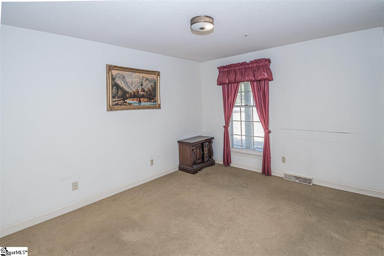 11704 Augusta Road Honea Path, SC 29654 - Photo 20 of 36