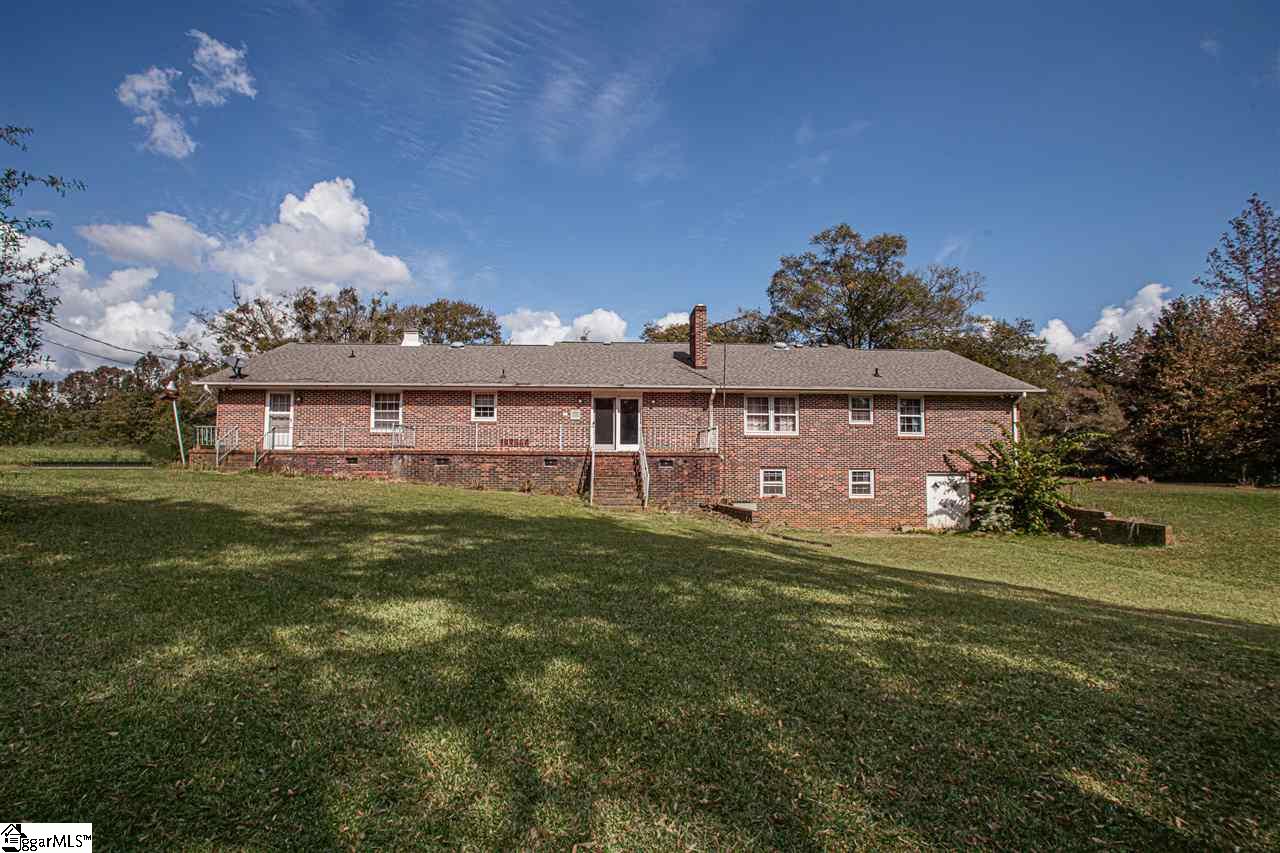 11704 Augusta Road Honea Path, SC 29654 - Photo 3 of 36