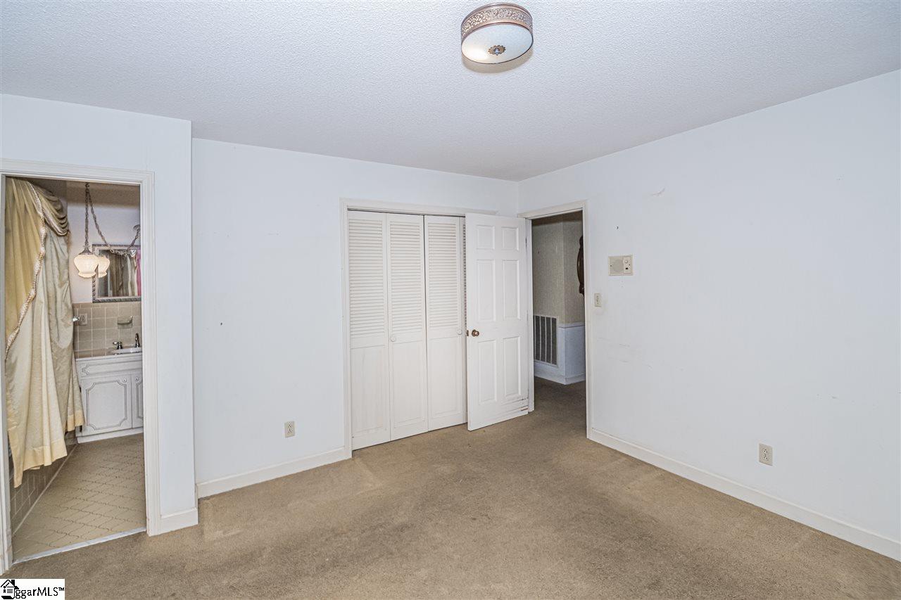 11704 Augusta Road Honea Path, SC 29654 - Photo 21 of 36