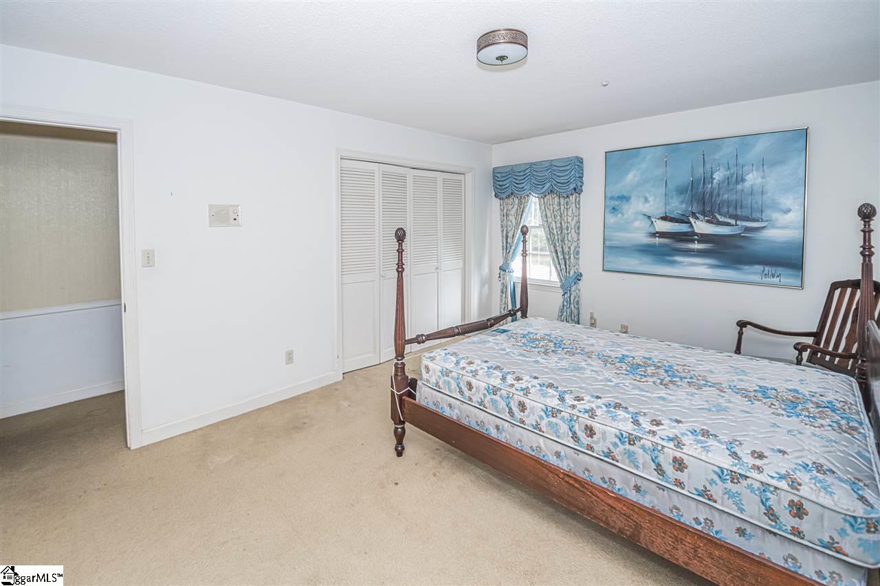 11704 Augusta Road Honea Path, SC 29654 - Photo 26 of 36
