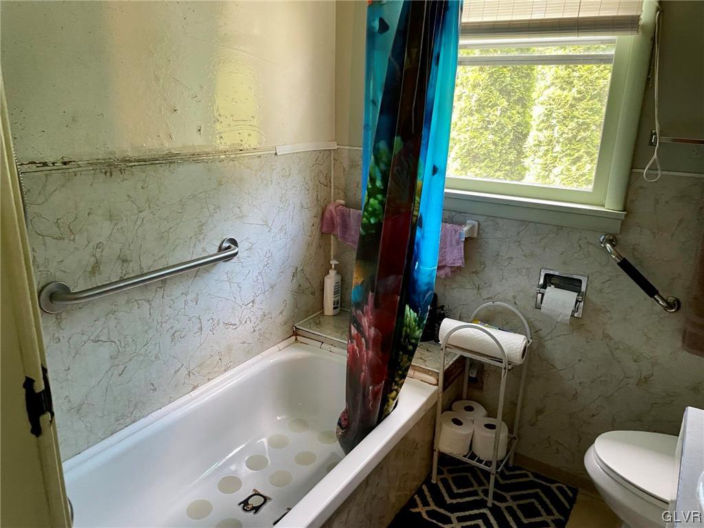 124 Haney Road Kunkletown, PA 18058 - Photo 13 of 24 a bath tub sitting next to a toilet