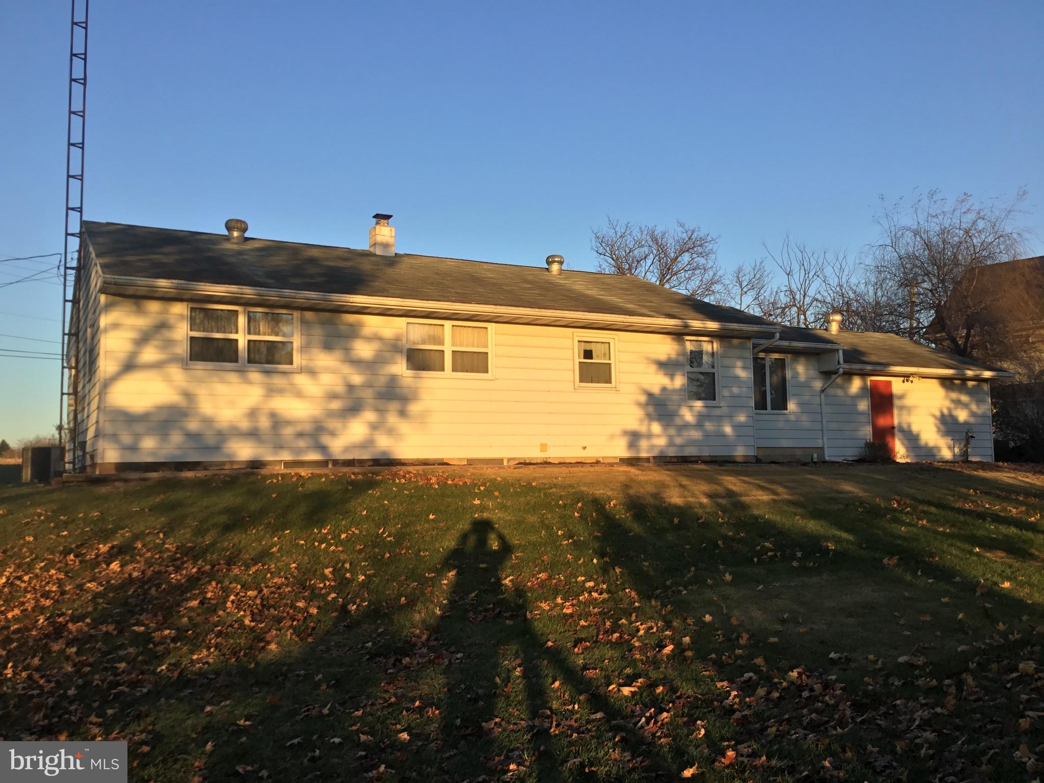 2535 Loop Road Chambersburg, PA 17202 - Photo 3 of 16 Gallery Image 3