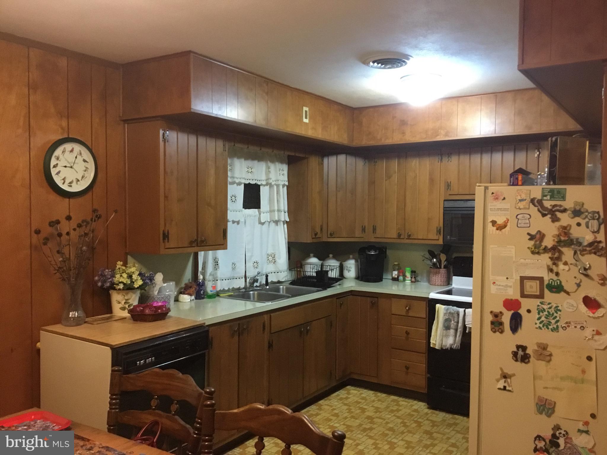 2535 Loop Road Chambersburg, PA 17202 - Photo 5 of 16 Gallery Image 5