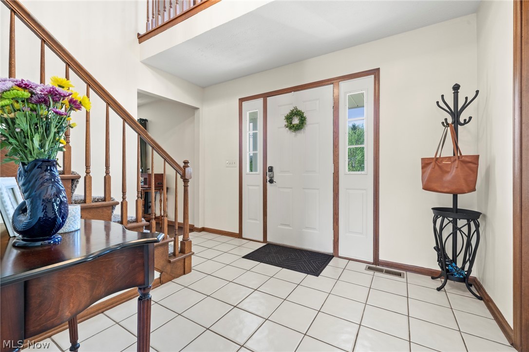 6949 North Renwood Road Independence, OH 44131 - Photo 4 of 50