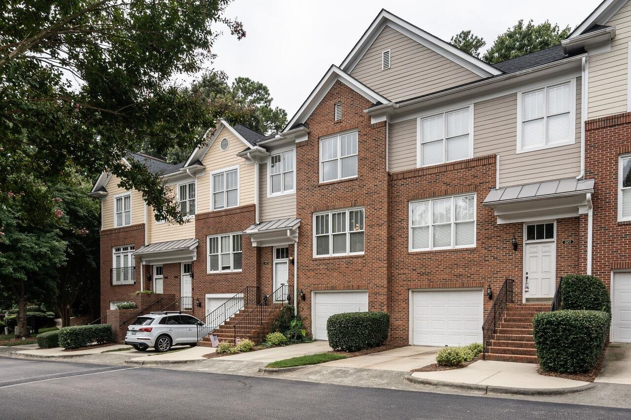 205 Ashton Hall Lane Raleigh, NC 27609 - Photo 2 of 29 Photo 2