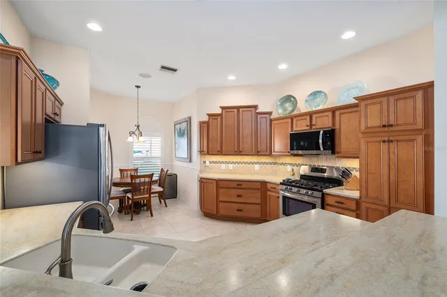$739,000 | 2416 Boiling Springs Court, The Villages, FL 32162