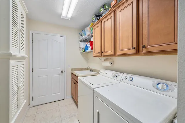 $739,000 | 2416 Boiling Springs Court, The Villages, FL 32162