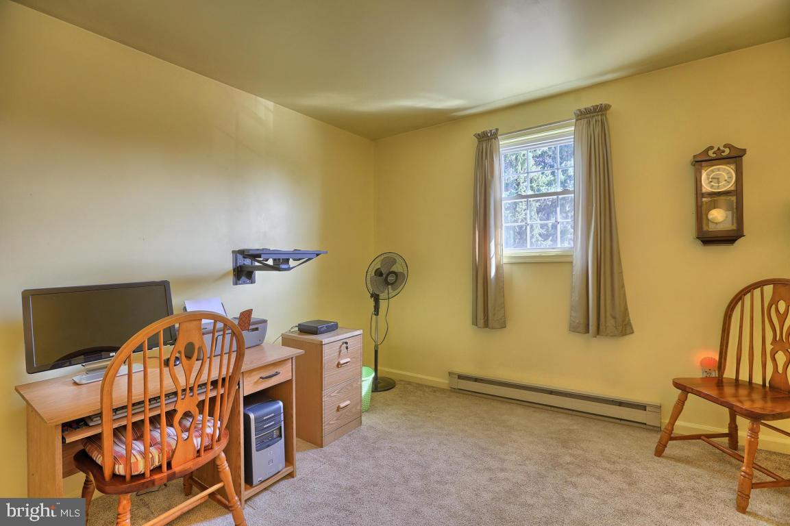 9 Bomberger Road Lititz, PA 17543 - Photo 14 of 32