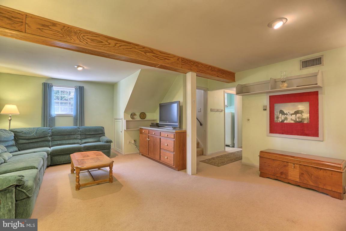 9 Bomberger Road Lititz, PA 17543 - Photo 19 of 32
