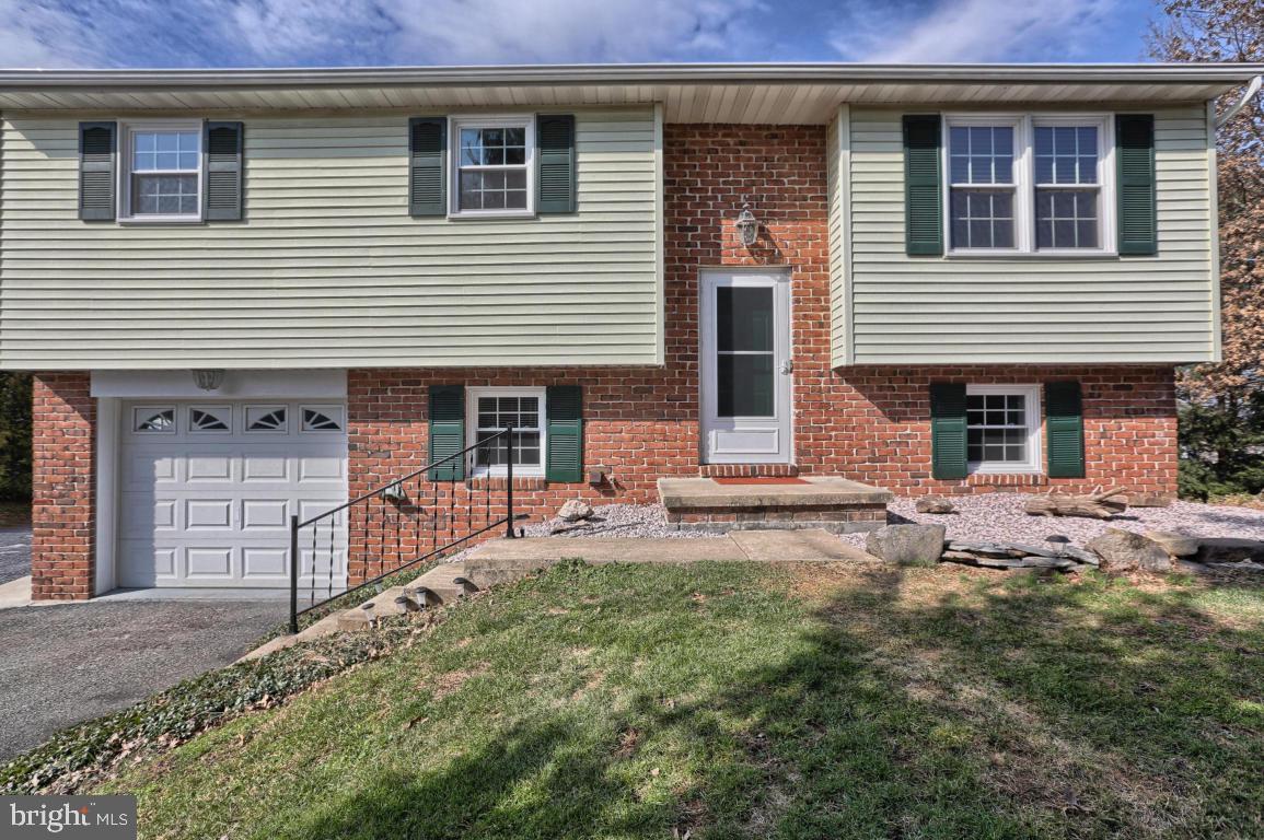 9 Bomberger Road Lititz, PA 17543 - Photo 26 of 32
