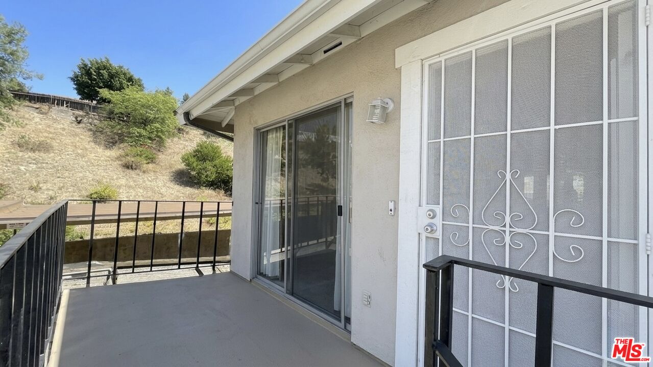 23410 Sunset Crossing Road, Unit D Diamond Bar, CA 91765 - Photo 3 of 22