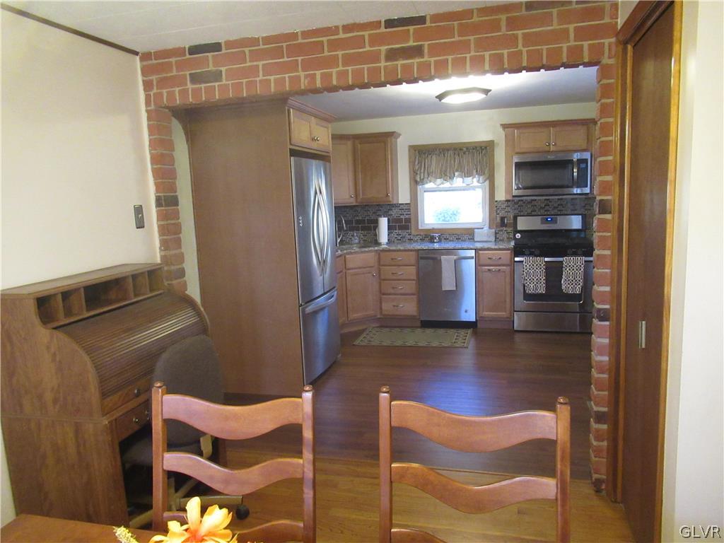1241 Salisbury Road Allentown, PA 18103 - Photo 12 of 39 Gallery Image 12