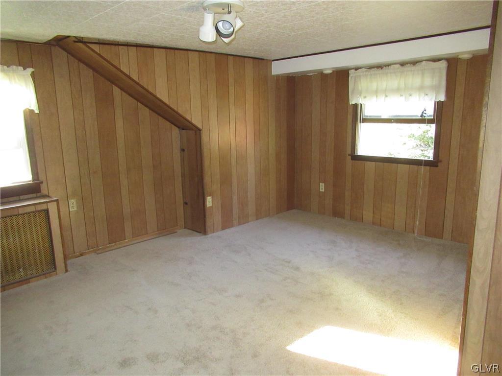 1241 Salisbury Road Allentown, PA 18103 - Photo 17 of 39 2nd fl BR 1